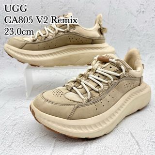 UGG(スニーカー ・ ベージュ系)のフリマアイテム一覧 UGG(スニーカー ・ ベージュ系)のフリマアイテム一覧