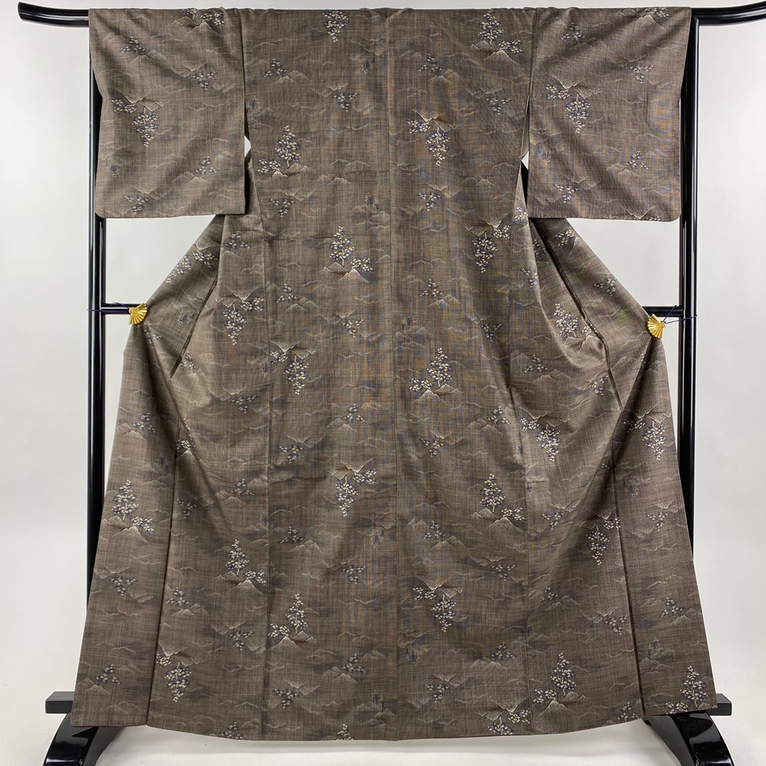 大島紬 身丈166cm 裄丈66cm 正絹 逸品 【中古】 大島紬 身丈166cm 裄丈66cm 正絹 逸品 【中古】