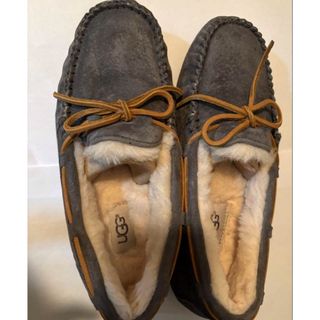 UGG - UGG モカシン 24.0 スエード 美品 タッセルローファー UGG - UGG モカシン 24.0 スエード 美品 タッセルローファー