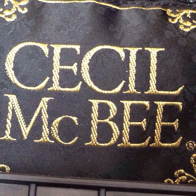 CECIL McBEE(セシルマクビー)のCECIL McBEE  ポンチョコート レディースのジャケット/アウター(ポンチョ)の商品写真