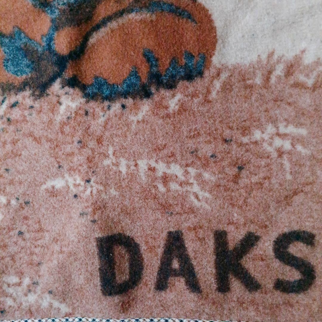 DAKS(ダックス)の【美品】【匿名配送】DAKS ブランケット犬柄ハウスチェック柄ウール収納袋付 インテリア/住まい/日用品の寝具(毛布)の商品写真