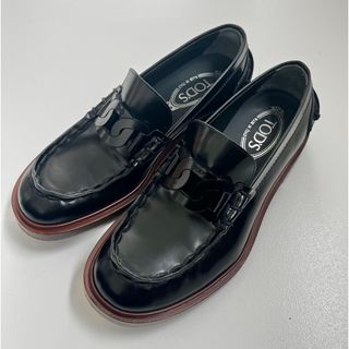 TOD'S - 【美品】TOD'S モカシン風エナメル&レザー切替パンプス TOD'S - 【美品】TOD'S モカシン風エナメル&レザー切替パンプス