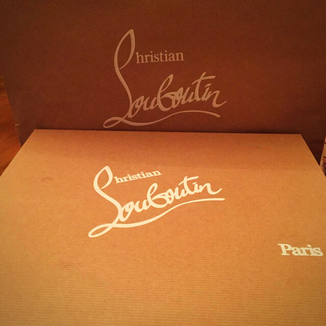 Christian Louboutin(クリスチャンルブタン)のクリスチャンルブタン サイドゴアブーツ 付属品◯ 正規店品 引越しのため4/18 レディースの靴/シューズ(ブーツ)の商品写真