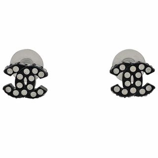 CHANEL - CHANEL シャネル ココマーク ピアス ゴールド 新品 未 CHANEL - CHANEL シャネル ココマーク ピアス ゴールド 新品 未