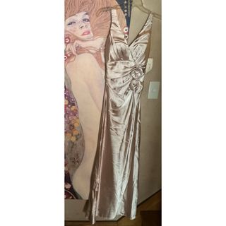 TADASHI SHOJI(ロングドレス)のフリマアイテム一覧 TADASHI SHOJI(ロングドレス)のフリマアイテム一覧