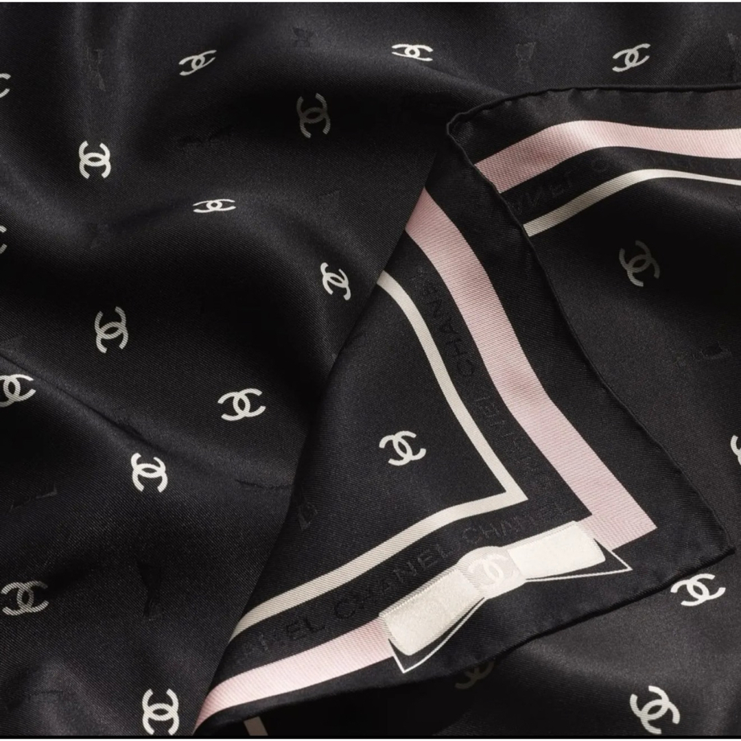 CHANEL - 値下げ!G-DRAGON愛用♡シャネル スカーフ 黒 CCロゴ CHANEL - 値下げ!G-DRAGON愛用♡シャネル スカーフ 黒 CCロゴ
