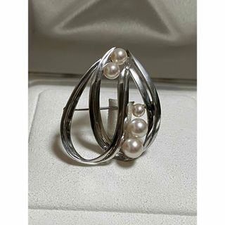 MIKIMOTO(シルバー ・ ブローチ/コサージュ)のフリマアイテム一覧 MIKIMOTO(シルバー ・ ブローチ/コサージュ)のフリマアイテム一覧