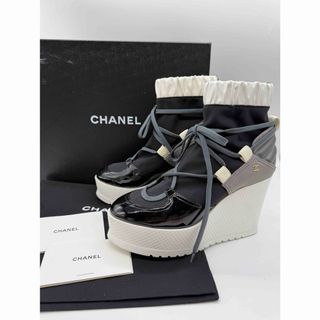 CHANEL - 超希少✨未使用✨CHANEL ロングブーツ サイズ38 ココ CHANEL - 超希少✨未使用✨CHANEL ロングブーツ サイズ38 ココ