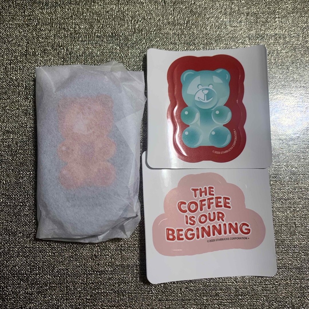 Starbucks(スターバックス)のスターバックス ウォーターボトル付属 ベアー コインケース ステッカー スタバ レディースのファッション小物(コインケース)の商品写真