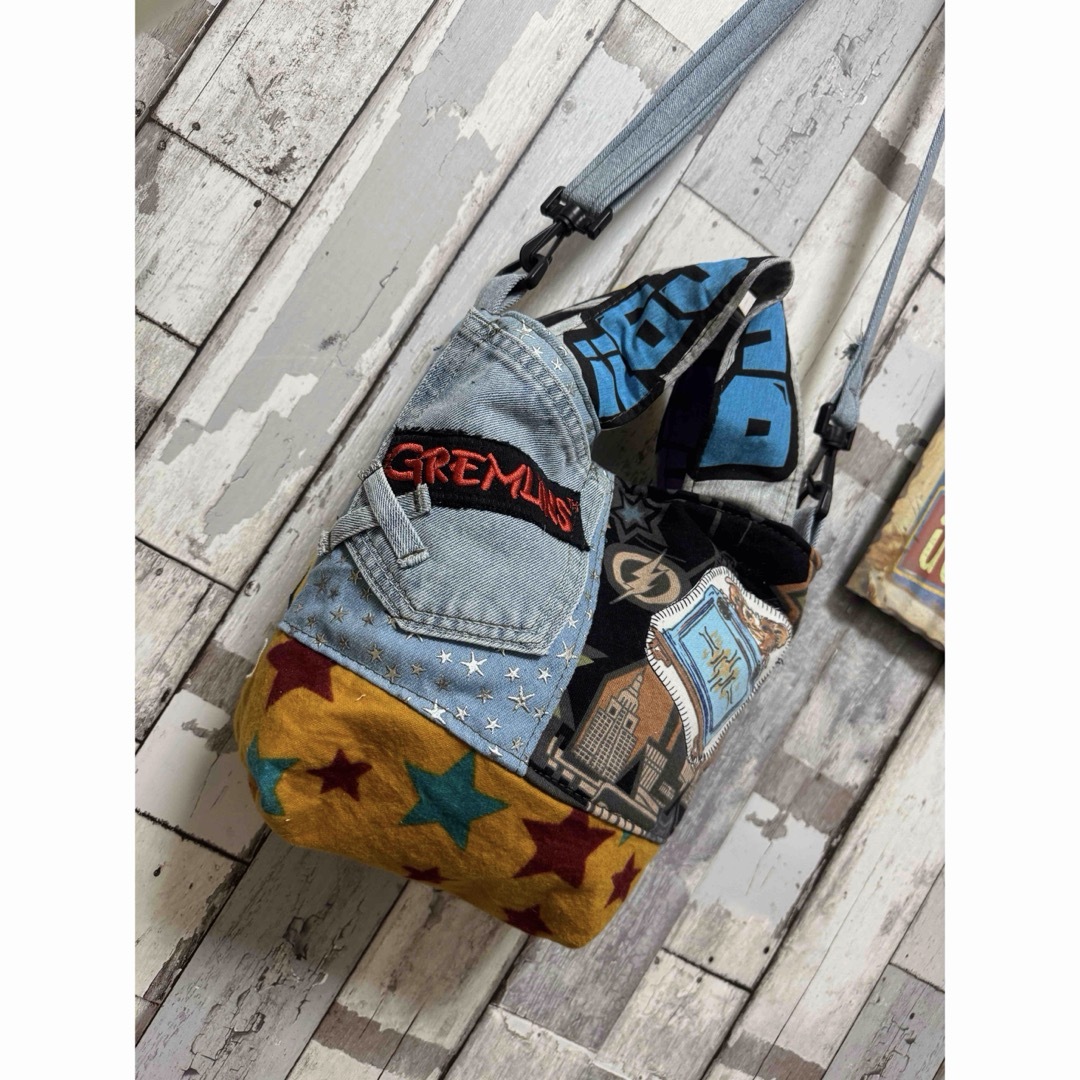ショルダーバッグ　　グレムリン　モグワイ⭐︎ Amazon.co.jp: グレムリン ギズモ トートバッグ キャンバス 帆布