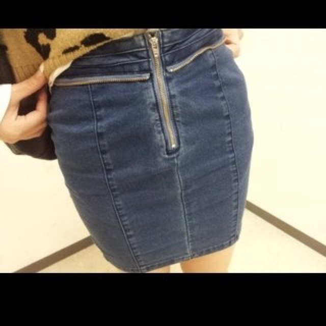 MURUA(ムルーア)のMURUA ペプラムスカート レディースのスカート(ミニスカート)の商品写真