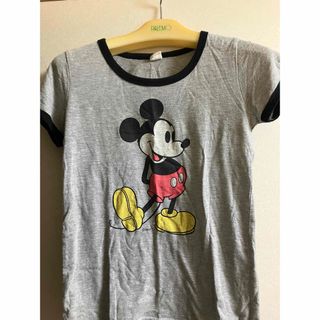 HONEYS - CINEMATIQ(pinnup closet) くびれパターンTシャツの HONEYS - CINEMATIQ(pinnup closet) くびれパターンTシャツの