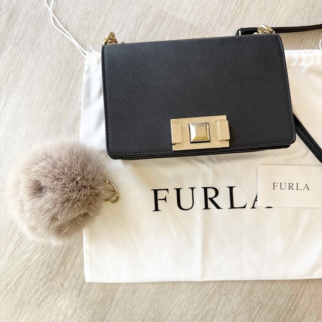FURLA(フルラ)のフルラfurla卒業卒園入学入園式バックフォーマルセレモニーショルダースーツ黒 レディースのバッグ(ショルダーバッグ)の商品写真