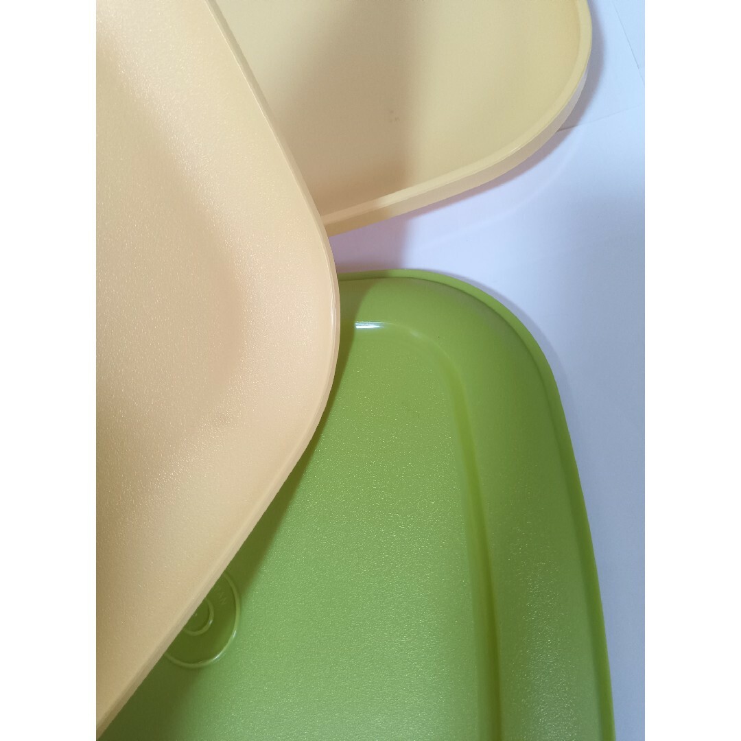 TupperwareBrands(タッパーウェア)のタッパーウェア MM楕円 プラスカップ トレー など 中古 インテリア/住まい/日用品のキッチン/食器(食器)の商品写真
