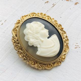 AVON(ブローチ/コサージュ)のフリマアイテム一覧 AVON(ブローチ/コサージュ)のフリマアイテム一覧