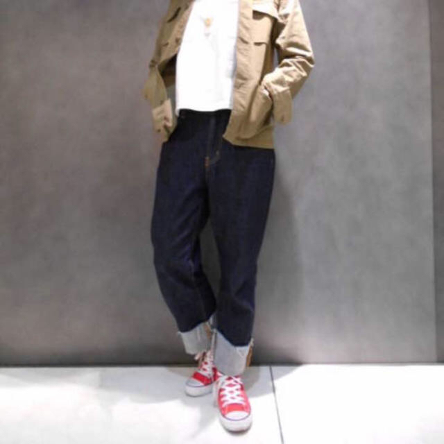 JEANASIS(ジーナシス)のジーナシス 裾カット カットオフデニム ワイドデニム レディースのパンツ(デニム/ジーンズ)の商品写真