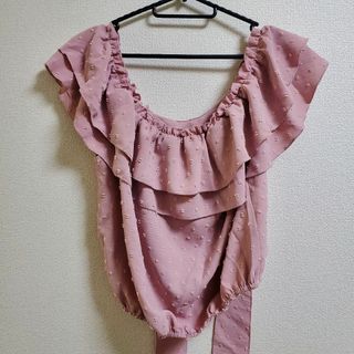 【未使用品】オフショルダー トップス ブラウス Mサイズ ドット柄 ピンク(シャツ/ブラウス(半袖/袖なし))