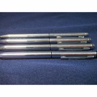 三菱　油性ボールペン　２色タイプ　SE-1000　４本セット(ペン/マーカー)