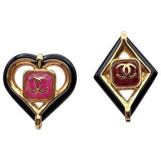 CHANEL(ハート ・ ブローチ/コサージュ)のフリマアイテム一覧 CHANEL(ハート ・ ブローチ/コサージュ)のフリマアイテム一覧