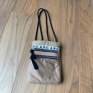 A.P.C(ショルダーバッグ)のフリマアイテム一覧 A.P.C(ショルダーバッグ)のフリマアイテム一覧