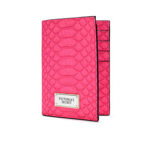 ヴィクトリアズシークレット(Victoria's Secret)のパスポートケース ♡(旅行用品)