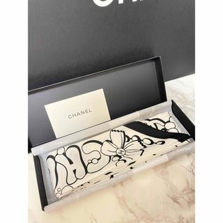 CHANEL - CHANEL シャネル ココマーク カメリア シルク スカーフ CHANEL - CHANEL シャネル ココマーク カメリア シルク スカーフ