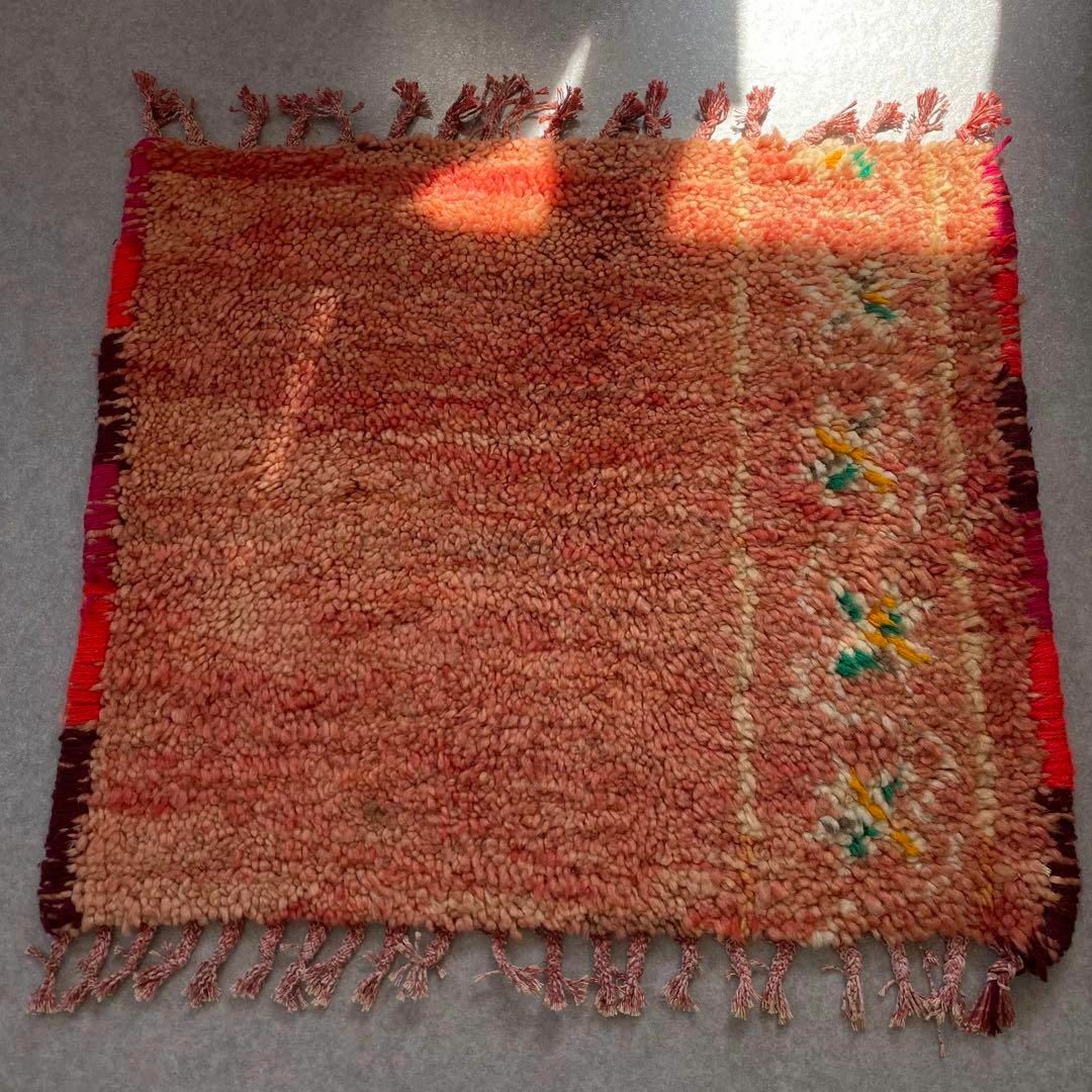 ラグ　ヴィンテージ　モロッコ　ブジャドラグ　65×57cm モロッコラグ