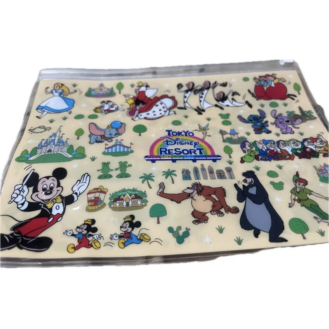 Disney(ディズニー)のディズニー　ジッパーバック　大　新品 その他のその他(その他)の商品写真