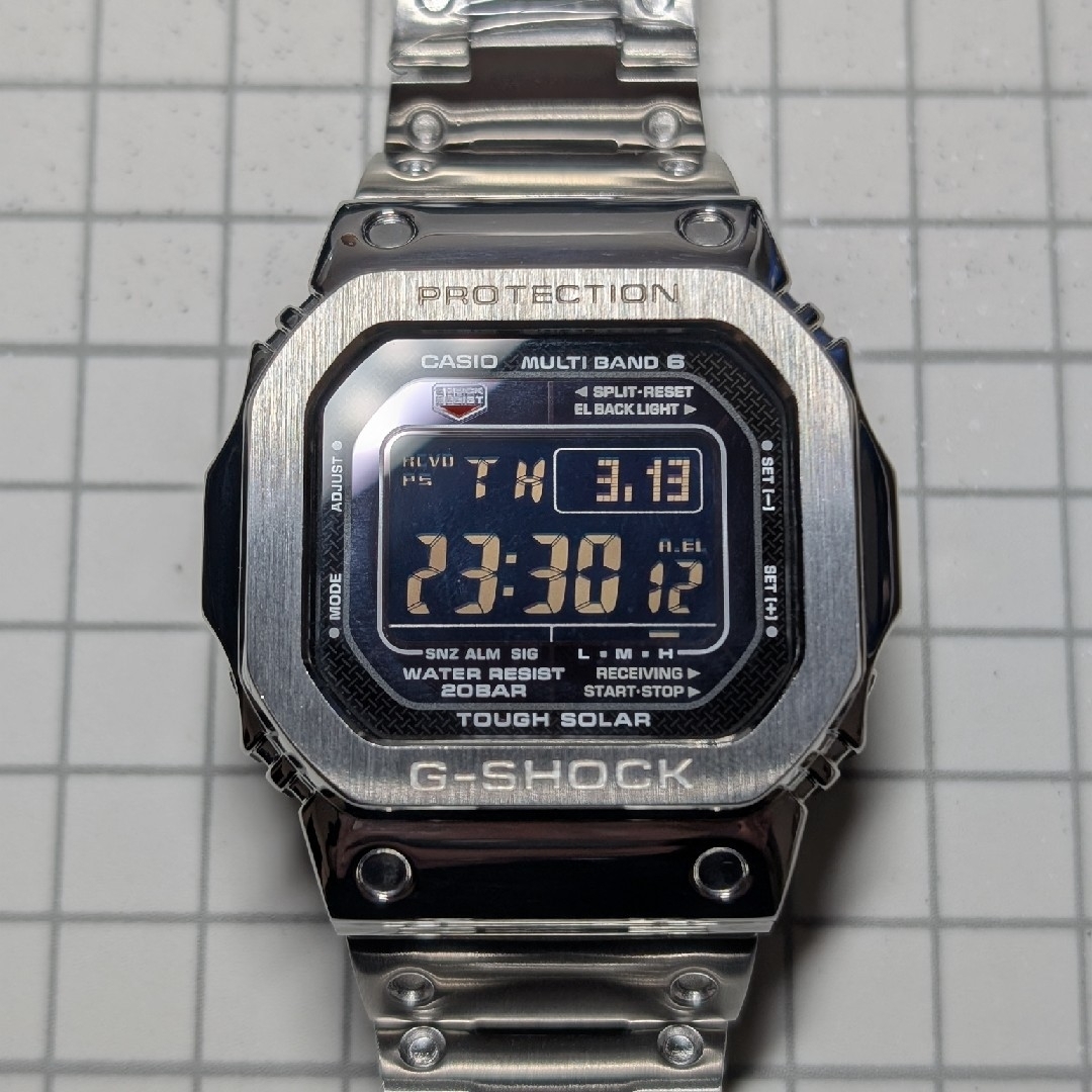 OUTLET SALE- 訳あり品など大放出 G-SHOCK 美品 - G-SHOCK GWM5610 シルバー 電波ソーラー 時計