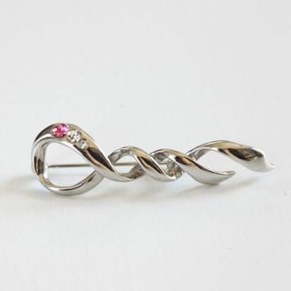 AVON(ブローチ/コサージュ)のフリマアイテム一覧 AVON(ブローチ/コサージュ)のフリマアイテム一覧