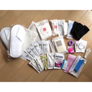 アメニティグッズ他　色々まとめて！55点セット　入浴剤・シャンプー・スリッパ他(入浴剤/バスソルト)