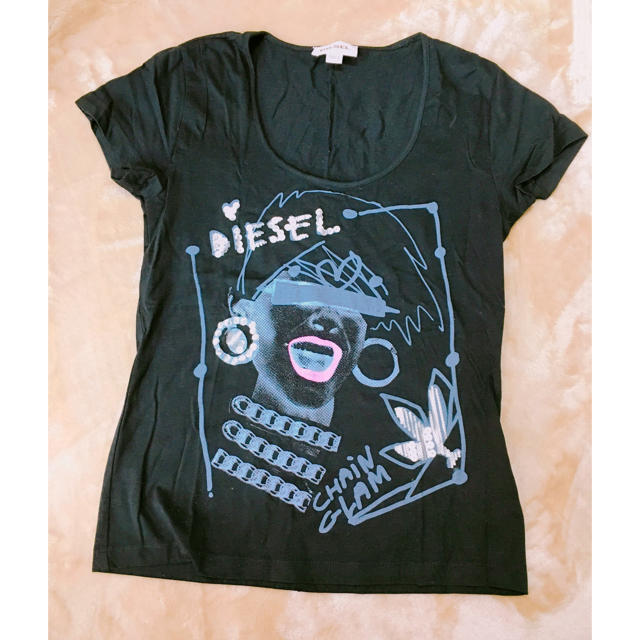 DIESEL(ディーゼル)のDIESEL レディースTシャツ レディースのトップス(Tシャツ(半袖/袖なし))の商品写真