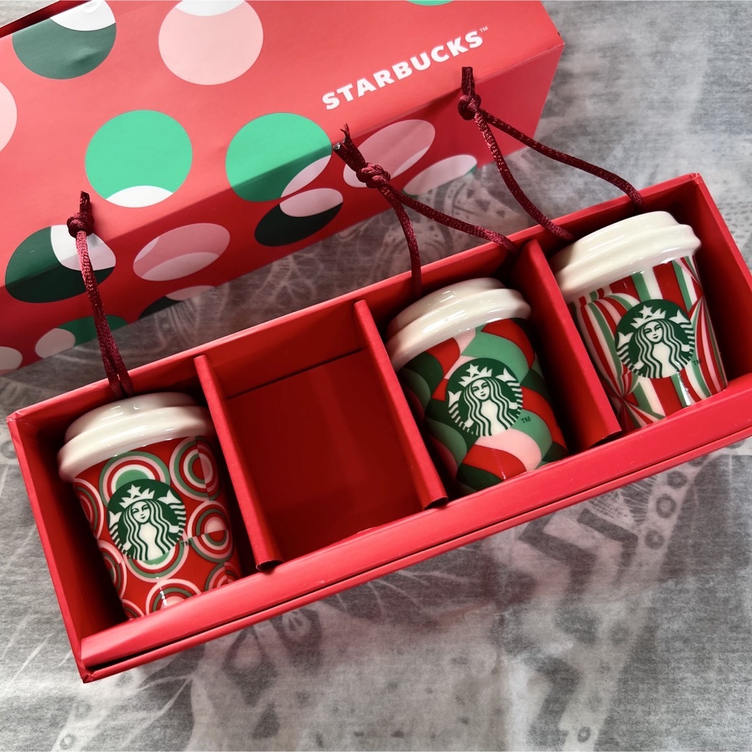 Starbucks Coffee(スターバックスコーヒー)の【訳あり】 海外 スターバックス Togoカップ オーナメント セラミック 陶器 インテリア/住まい/日用品のインテリア小物(置物)の商品写真