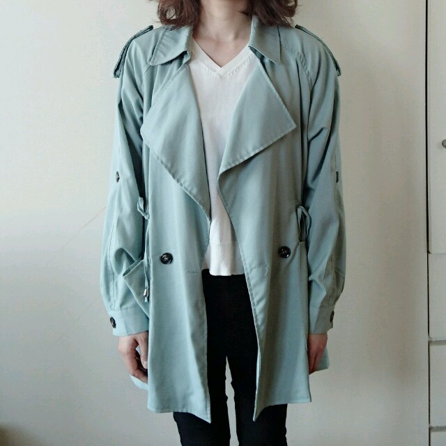 ZARA(ザラ)の春色トレンチコート レディースのジャケット/アウター(トレンチコート)の商品写真