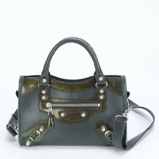 BALENCIAGA(バッグ ・ グリーン・カーキ/緑色系)のフリマ BALENCIAGA(バッグ ・ グリーン・カーキ/緑色系)のフリマ