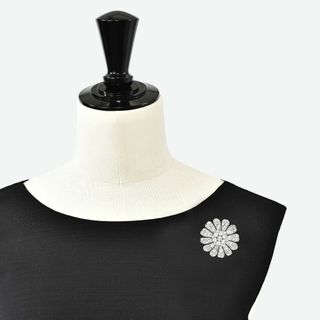 René(ブローチ/コサージュ)のフリマアイテム一覧 René(ブローチ/コサージュ)のフリマアイテム一覧