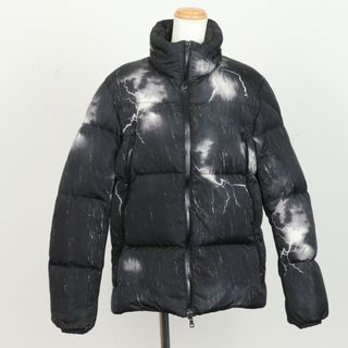 MONCLER(ダウンジャケット ・ ホワイト/白色系)のフリマ MONCLER(ダウンジャケット ・ ホワイト/白色系)のフリマ