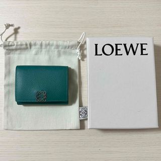 LOEWE(財布 ・ グリーン・カーキ/緑色系)のフリマアイテム一覧 LOEWE(財布 ・ グリーン・カーキ/緑色系)のフリマアイテム一覧
