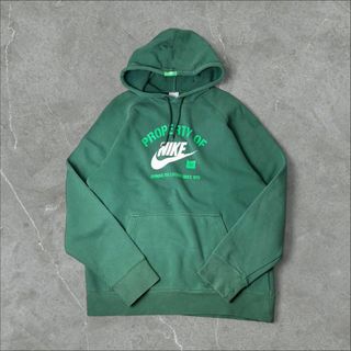 NIKE(スウェット ・ グリーン・カーキ/緑色系)のフリマ NIKE(スウェット ・ グリーン・カーキ/緑色系)のフリマ