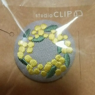 スタディオクリップ(STUDIO CLIP)のスタディオクリップ 刺繍 ブローチ バッジ(ブローチ/コサージュ)