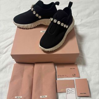 MIU MIU - 新品未使用品 miumiu ニューバランス 574 紺 37 定価 MIU MIU - 新品未使用品 miumiu ニューバランス 574 紺 37 定価