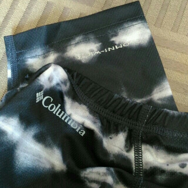 Columbia(コロンビア)のColombia　Agatha tight 新品未使用品　レギンス　タイツ レディースのレッグウェア(レギンス/スパッツ)の商品写真