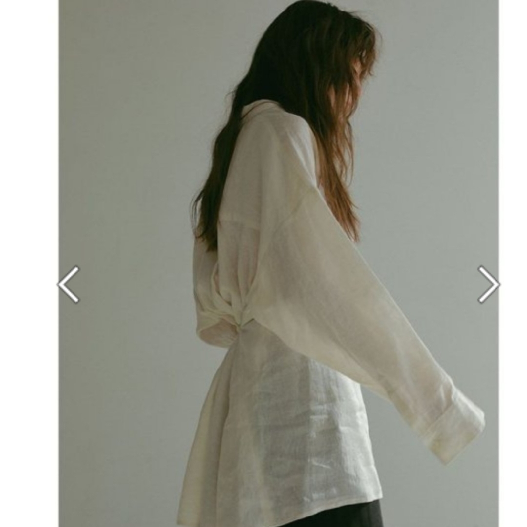 ETRE TOKYO(エトレトウキョウ)の2WAYシルエットリネンシャツ レディースのトップス(シャツ/ブラウス(長袖/七分))の商品写真