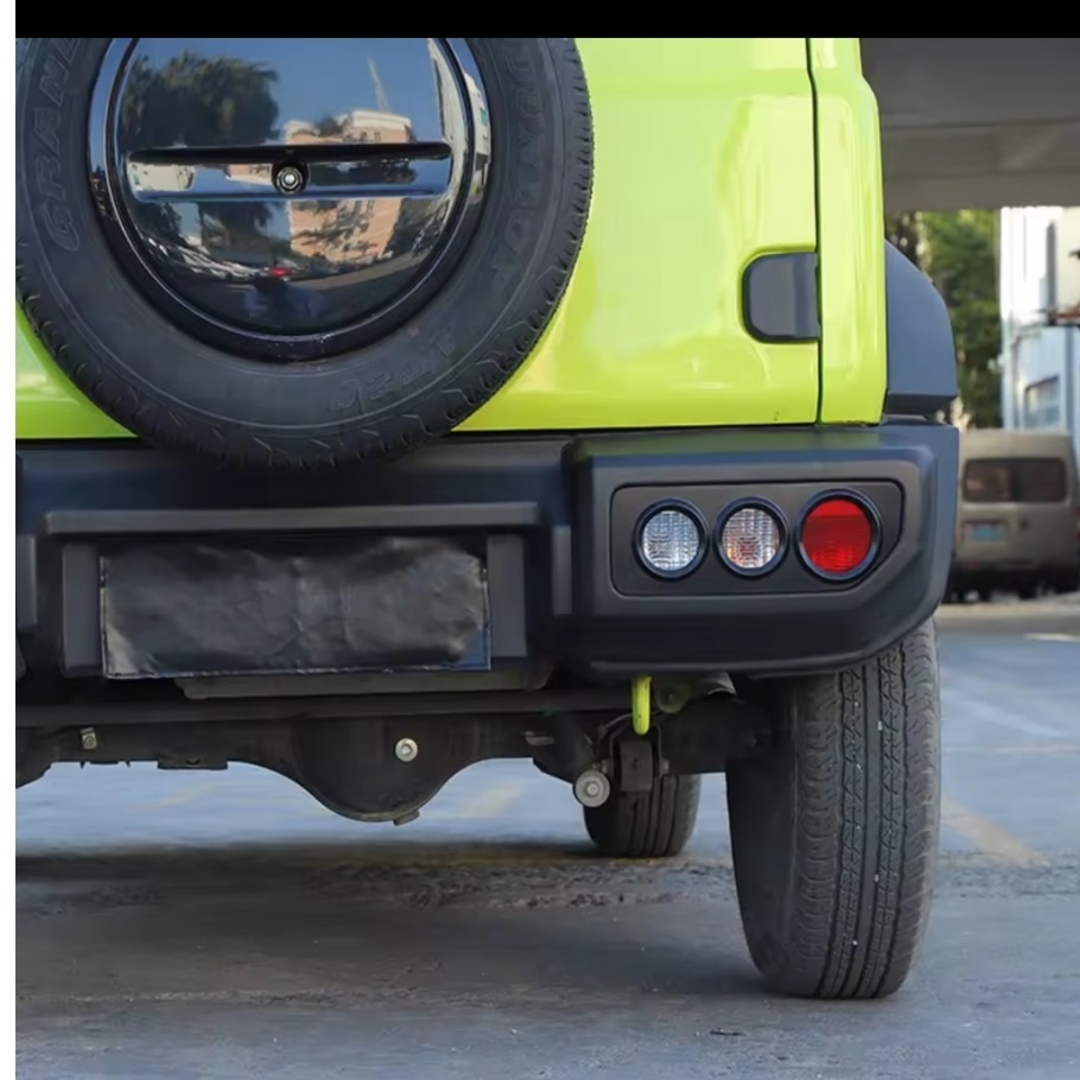 スズキジムニーシエラJB64 JB74テールライトカバー超激安値引き交渉不可。 自動車/バイクの自動車(車外アクセサリ)の商品写真