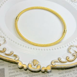 UNOAERRE - ウノアエレ【フープピアス】ひねりデザインピアス UNOAERRE - ウノアエレ【フープピアス】ひねりデザインピアス