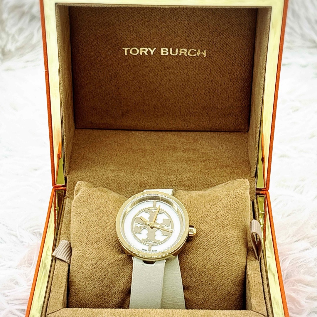 TORY BURCH ホワイトレザー時計　ダブル　ブレスレット Tory Burch - TORY BURCH ホワイトレザー 時計 ダブルストラップ