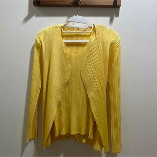 PLEATS PLEASE ISSEY MIYAKE(イエロー/黄色系)のフリマ PLEATS PLEASE ISSEY MIYAKE(イエロー/黄色系)のフリマ
