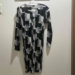 PLEATS PLEASE ISSEY MIYAKE(ジャケット/アウター)のフリマ PLEATS PLEASE ISSEY MIYAKE(ジャケット/アウター)のフリマ