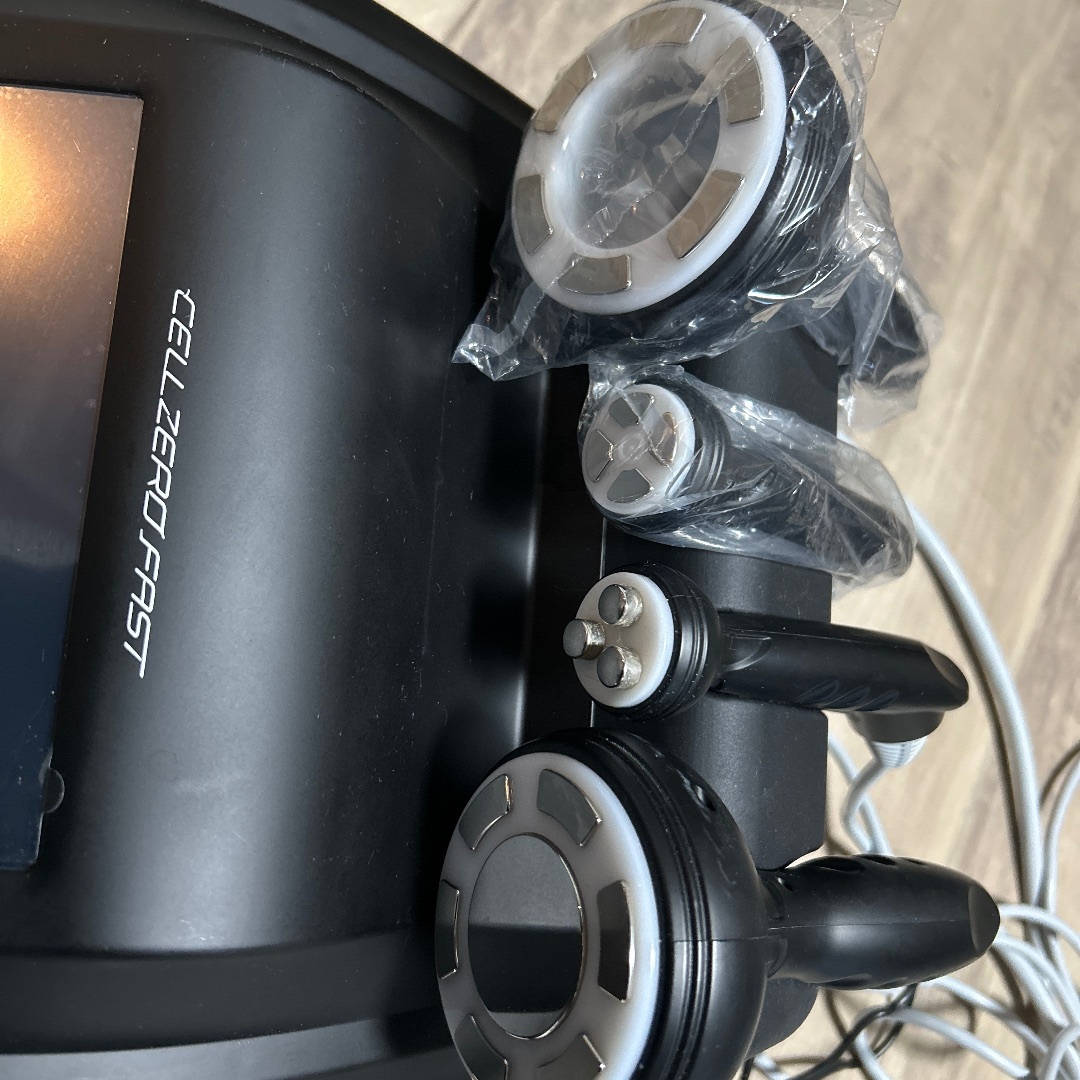 CELLZERO FAST 美容機器　マッサージ　ダイエット