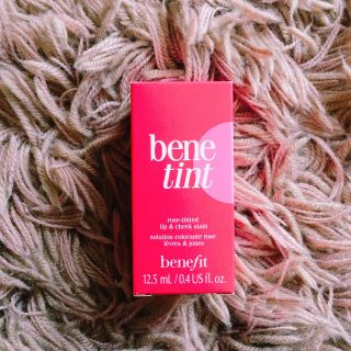 ベネフィット(Benefit)のbenetint (新品)(口紅)